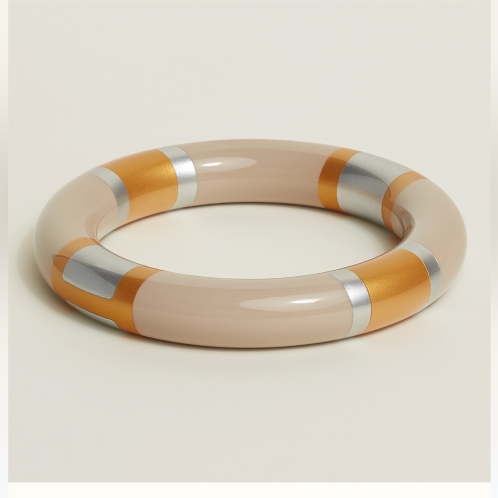 Brand new Hermes bangle bracet.